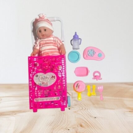 بيبي مع مجموعة من العاب