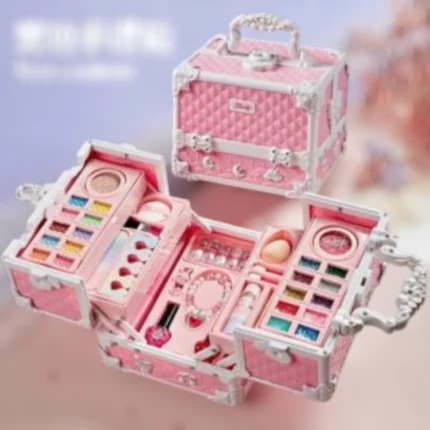 حقيبة مكياج المشاهير