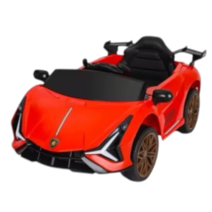 سيارة يقودها الطفل