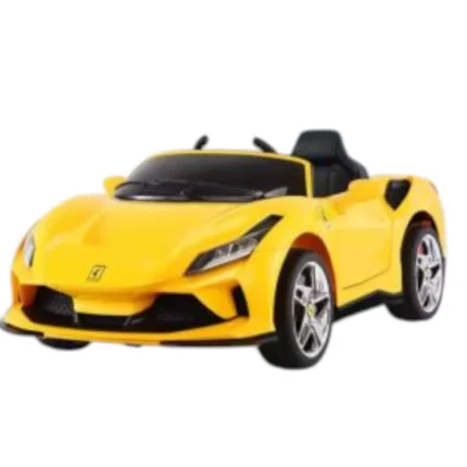 سيارة يقودها الطفل